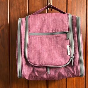 Travel bag for toiletries